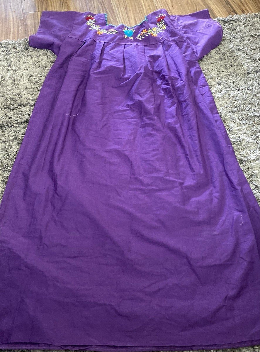 Vestido morado con volantes  size M